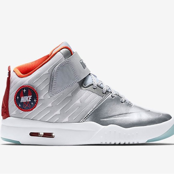 Nike Air LeBron Akronite QS GS 'All Star Galaxy' Size 6 - Picture 1 of 15